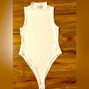 Women’s Contour Sleeveless Fitted Bodysuit.